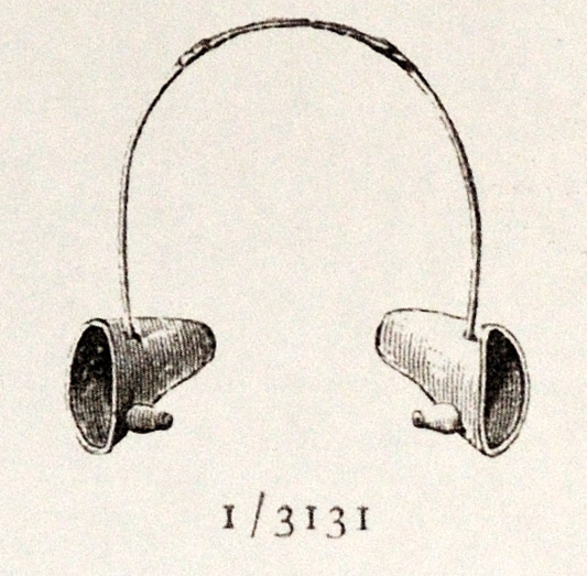 overall view of ear trumpet