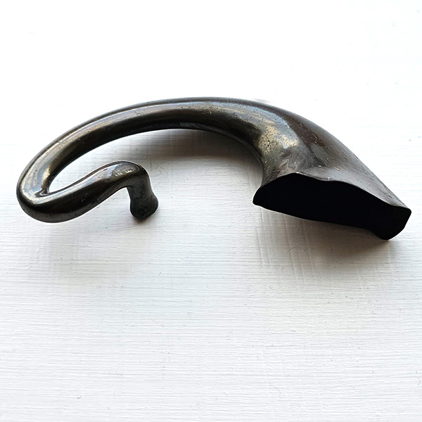 picture shows auricle ear trumpet @ EarTrumpets.co.uk