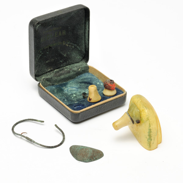 picture shows auricle ear trumpet @ EarTrumpets.co.uk