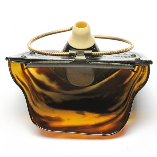 picture shows auricle ear trumpet @ EarTrumpets.co.uk
