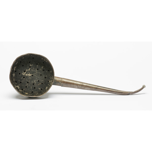 picture shows large dome ear trumpet @ EarTrumpets.co.uk