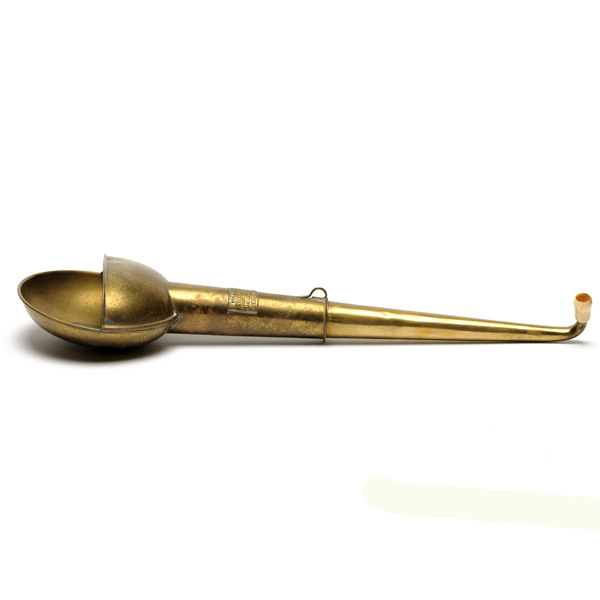 picture shows miss greene ear trumpet @ EarTrumpets.co.uk