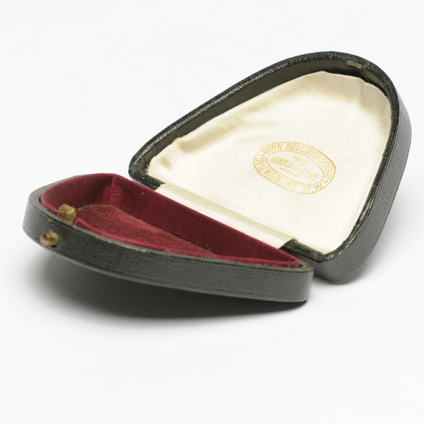 picture shows auricle ear trumpet @ EarTrumpets.co.uk