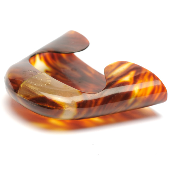 picture shows auricle ear trumpet @ EarTrumpets.co.uk