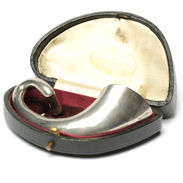 picture shows auricle ear trumpet @ EarTrumpets.co.uk